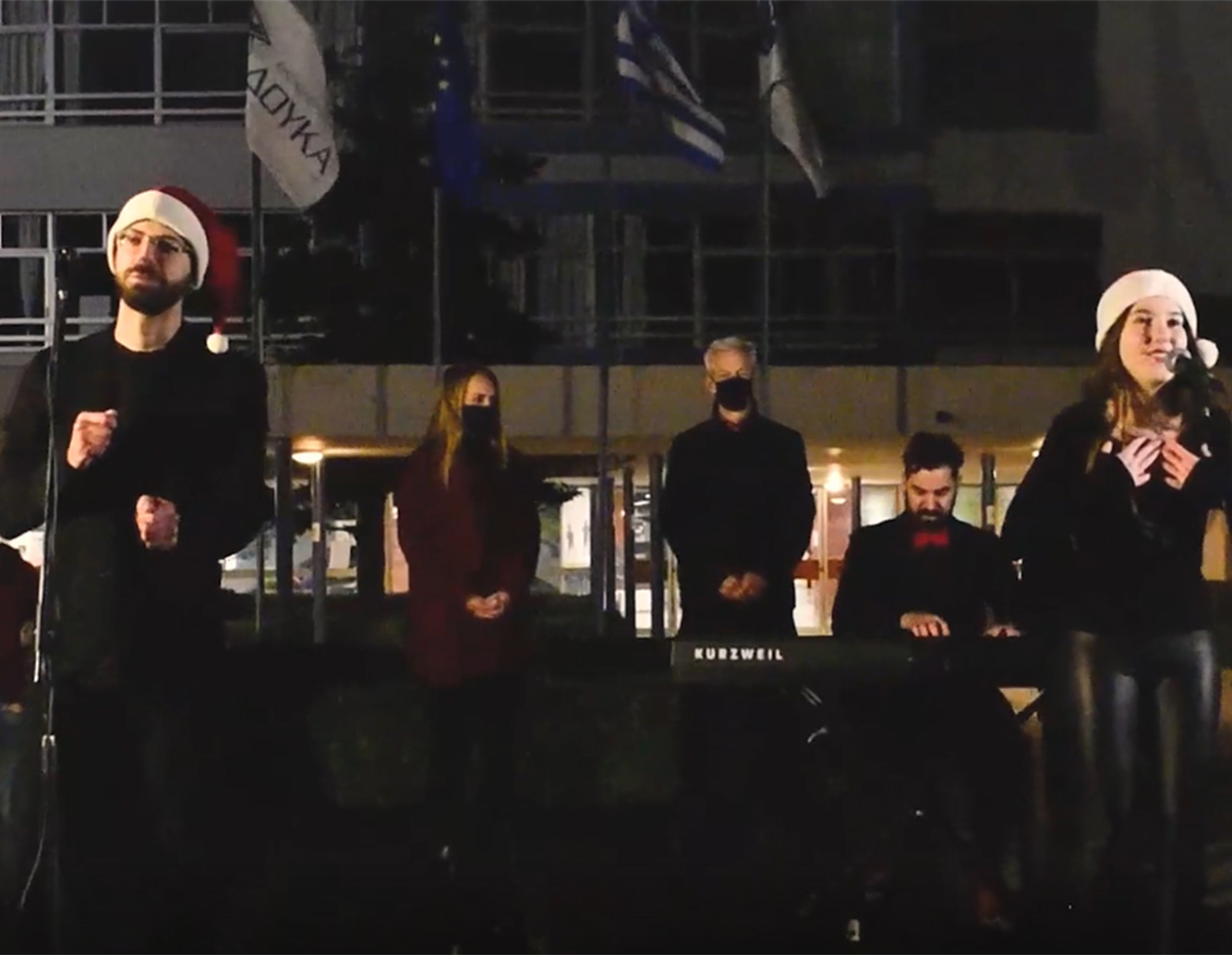 *24.12.2020*: Lighten up, it’s Christmas!