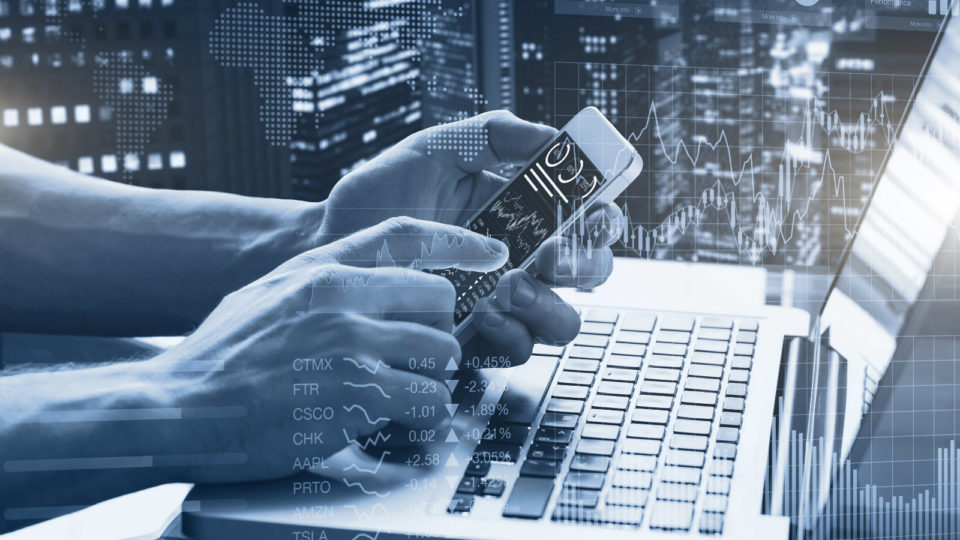 Τεχνητή Νοημοσύνη: Ένα δίκοπο μαχαίρι στην αγορά εργασίας