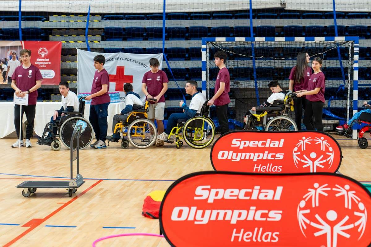 Παίζουμε Μαζί. Αθλούμαστε Μαζί· Σε ένα *Γήπεδο* χωρίς Διαχωρισμούς: Η ετήσια Συνάντηση των Special Olympics Hellas & των Εκπαιδευτηρίων μας